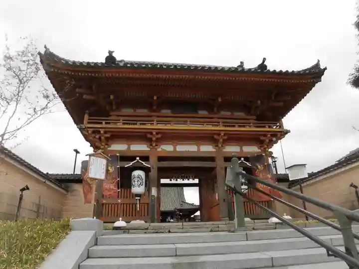 総持寺の山門・神門