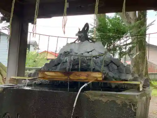 小室浅間神社の手水舎