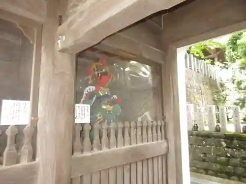 布施弁天 東海寺の像