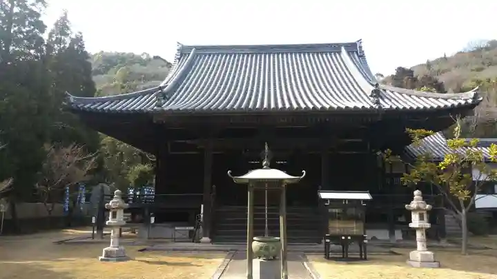 一等寺の本殿・本堂