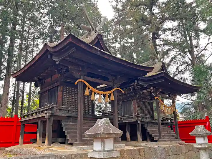 熊野神社の本殿・本堂