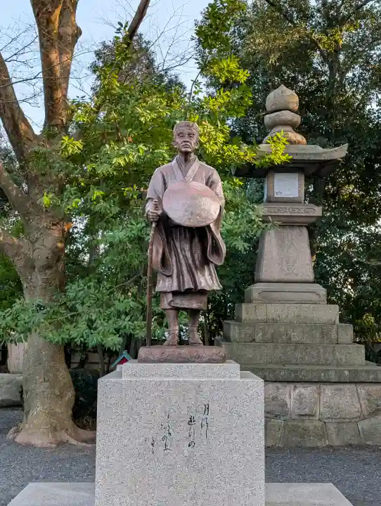 氣比神宮の{uncategorized: "未分類", other: "その他", undefined: "問題あり", building: "その他建物", grave: "お墓", sacred_gate: "鳥居", guardian: "狛犬", statue: "像", buddha: "仏像", history: "歴史", nature: "自然", garden: "庭園", animal: "動物", pagoda: "塔", temizu: "手水舎", mountain_gate: "山門・神門", sanctuary: "本殿・本堂", subordinate: "末社・摂社", art: "芸術", scenery: "景色", jizo: "地蔵", ema: "絵馬", goshuin: "御朱印", omikuji: "おみくじ", items: "授与品その他", amulet: "お守り", goshuincho: "御朱印帳", eats: "食事", festival: "お祭り", votive_dance: "神楽", shichigosan: "七五三参", wedding: "結婚式", experience: "体験その他", initially: "初詣", around: "周辺", anti_infection: "感染症対策"}