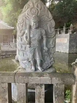 瀧泉寺(目黒不動尊)の仏像