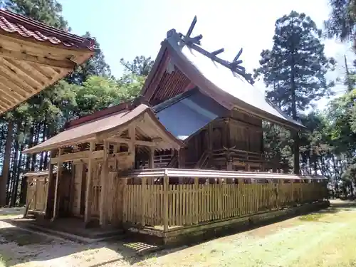 能義神社の本殿