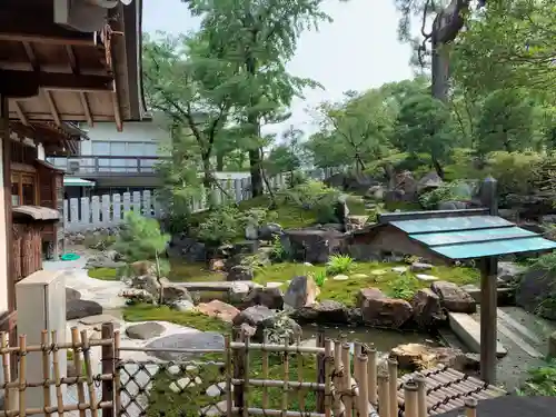 石切劔箭神社の庭園