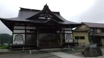 西勝寺の本殿・本堂