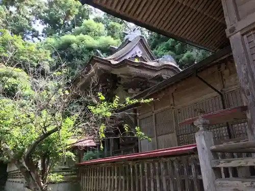 由良比女神社の本殿