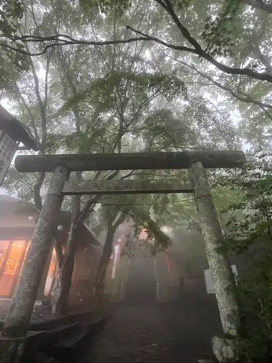 碓氷峠熊野神社の鳥居