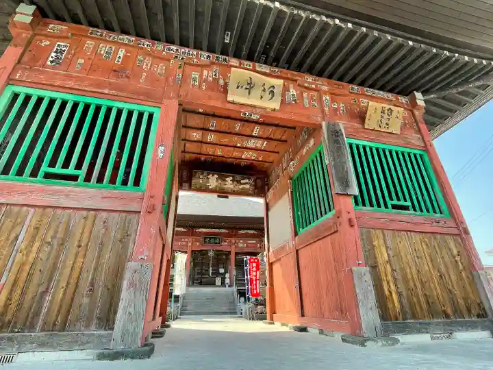 語歌堂の山門・神門