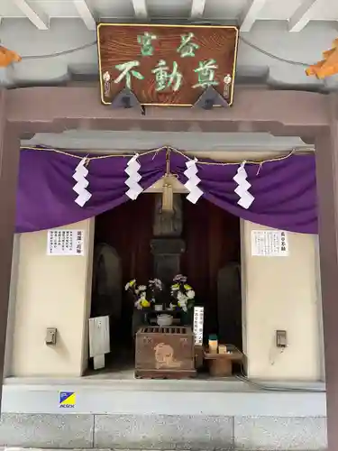 宮益御嶽神社の末社・摂社