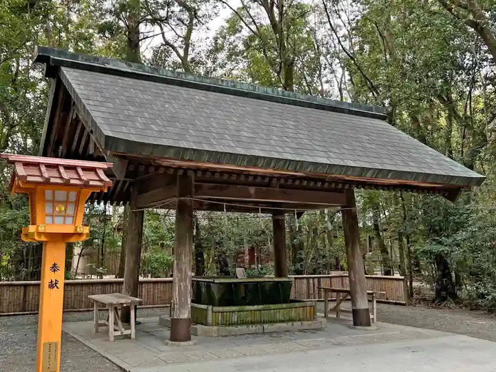 宮崎神宮の手水舎