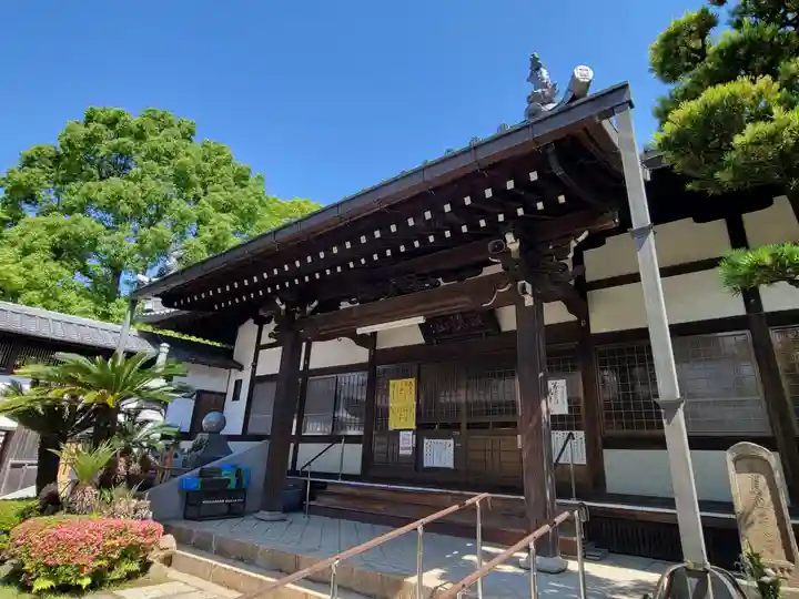 妙行寺の本殿・本堂