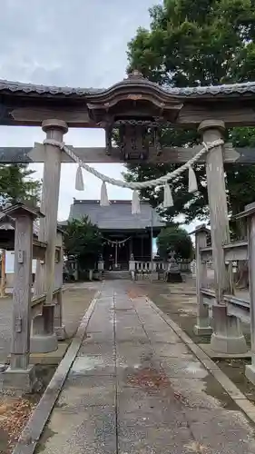 諏訪神社の鳥居