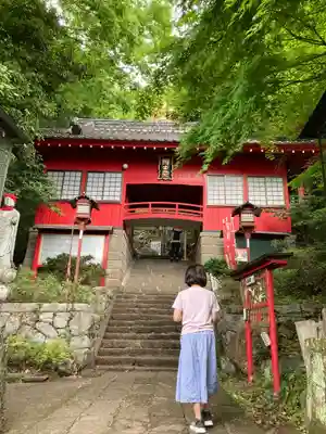 磯山弁財天の山門・神門