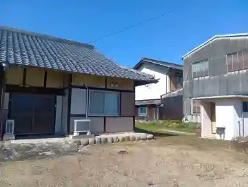 応蓮寺の{uncategorized: "未分類", other: "その他", undefined: "問題あり", building: "その他建物", grave: "お墓", sacred_gate: "鳥居", guardian: "狛犬", statue: "像", buddha: "仏像", history: "歴史", nature: "自然", garden: "庭園", animal: "動物", pagoda: "塔", temizu: "手水舎", mountain_gate: "山門・神門", sanctuary: "本殿・本堂", subordinate: "末社・摂社", art: "芸術", scenery: "景色", jizo: "地蔵", ema: "絵馬", goshuin: "御朱印", omikuji: "おみくじ", items: "授与品その他", amulet: "お守り", goshuincho: "御朱印帳", eats: "食事", festival: "お祭り", votive_dance: "神楽", shichigosan: "七五三参", wedding: "結婚式", experience: "体験その他", initially: "初詣", around: "周辺", anti_infection: "感染症対策"}
