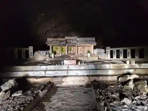 御厨人窟・神明窟(高知県)