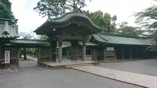 三嶋大社の山門・神門