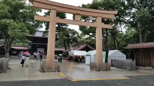 明治神宮の鳥居