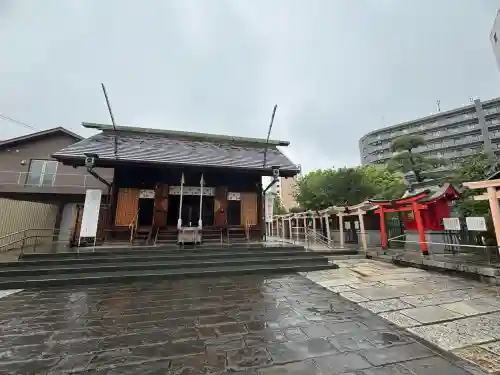 鶴見神社の{uncategorized: "未分類", other: "その他", undefined: "問題あり", building: "その他建物", grave: "お墓", sacred_gate: "鳥居", guardian: "狛犬", statue: "像", buddha: "仏像", history: "歴史", nature: "自然", garden: "庭園", animal: "動物", pagoda: "塔", temizu: "手水舎", mountain_gate: "山門・神門", sanctuary: "本殿・本堂", subordinate: "末社・摂社", art: "芸術", scenery: "景色", jizo: "地蔵", ema: "絵馬", goshuin: "御朱印", omikuji: "おみくじ", items: "授与品その他", amulet: "お守り", goshuincho: "御朱印帳", eats: "食事", festival: "お祭り", votive_dance: "神楽", shichigosan: "七五三参", wedding: "結婚式", experience: "体験その他", initially: "初詣", around: "周辺", anti_infection: "感染症対策"}