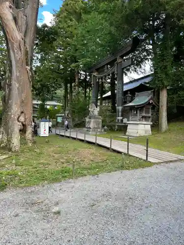 諏訪大社上社前宮(長野県)