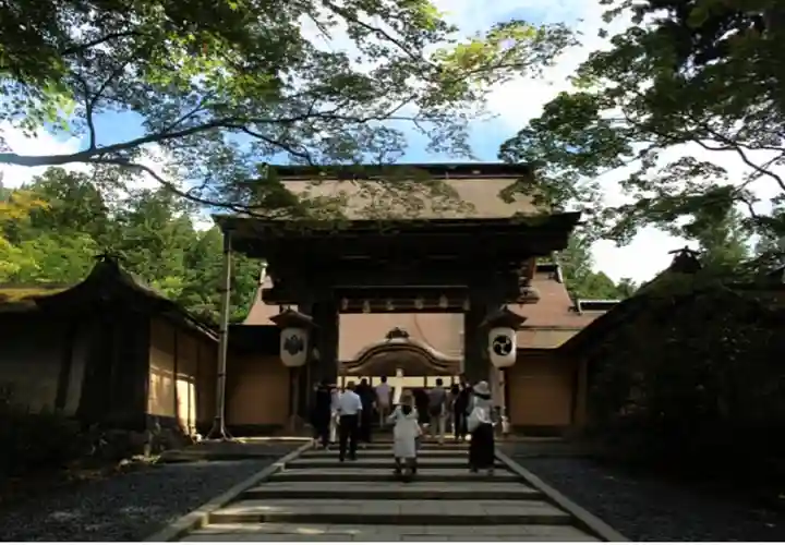 高野山金剛峯寺の山門・神門
