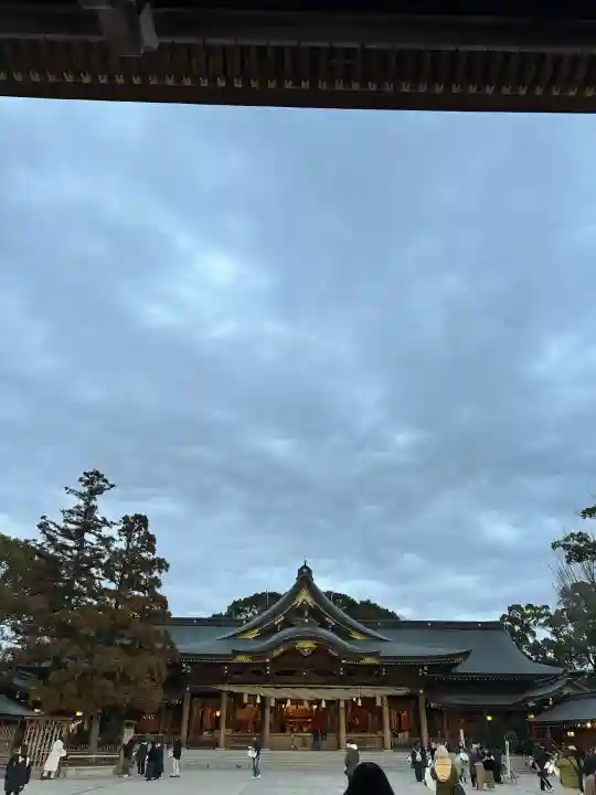 寒川神社の{uncategorized: "未分類", other: "その他", undefined: "問題あり", building: "その他建物", grave: "お墓", sacred_gate: "鳥居", guardian: "狛犬", statue: "像", buddha: "仏像", history: "歴史", nature: "自然", garden: "庭園", animal: "動物", pagoda: "塔", temizu: "手水舎", mountain_gate: "山門・神門", sanctuary: "本殿・本堂", subordinate: "末社・摂社", art: "芸術", scenery: "景色", jizo: "地蔵", ema: "絵馬", goshuin: "御朱印", omikuji: "おみくじ", items: "授与品その他", amulet: "お守り", goshuincho: "御朱印帳", eats: "食事", festival: "お祭り", votive_dance: "神楽", shichigosan: "七五三参", wedding: "結婚式", experience: "体験その他", initially: "初詣", around: "周辺", anti_infection: "感染症対策"}