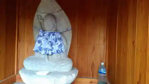 名號山 専唱院の地蔵