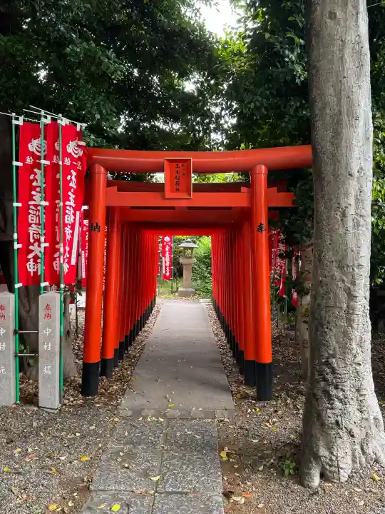 伊奴神社の{uncategorized: "未分類", other: "その他", undefined: "問題あり", building: "その他建物", grave: "お墓", sacred_gate: "鳥居", guardian: "狛犬", statue: "像", buddha: "仏像", history: "歴史", nature: "自然", garden: "庭園", animal: "動物", pagoda: "塔", temizu: "手水舎", mountain_gate: "山門・神門", sanctuary: "本殿・本堂", subordinate: "末社・摂社", art: "芸術", scenery: "景色", jizo: "地蔵", ema: "絵馬", goshuin: "御朱印", omikuji: "おみくじ", items: "授与品その他", amulet: "お守り", goshuincho: "御朱印帳", eats: "食事", festival: "お祭り", votive_dance: "神楽", shichigosan: "七五三参", wedding: "結婚式", experience: "体験その他", initially: "初詣", around: "周辺", anti_infection: "感染症対策"}