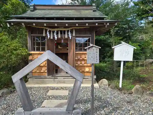 鶴峯八幡宮の末社・摂社