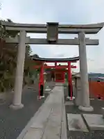 義照稲荷神社・稲荷命婦元宮(建勲神社末社)の{uncategorized: "未分類", other: "その他", undefined: "問題あり", building: "その他建物", grave: "お墓", sacred_gate: "鳥居", guardian: "狛犬", statue: "像", buddha: "仏像", history: "歴史", nature: "自然", garden: "庭園", animal: "動物", pagoda: "塔", temizu: "手水舎", mountain_gate: "山門・神門", sanctuary: "本殿・本堂", subordinate: "末社・摂社", art: "芸術", scenery: "景色", jizo: "地蔵", ema: "絵馬", goshuin: "御朱印", omikuji: "おみくじ", items: "授与品その他", amulet: "お守り", goshuincho: "御朱印帳", eats: "食事", festival: "お祭り", votive_dance: "神楽", shichigosan: "七五三参", wedding: "結婚式", experience: "体験その他", initially: "初詣", around: "周辺", anti_infection: "感染症対策"}