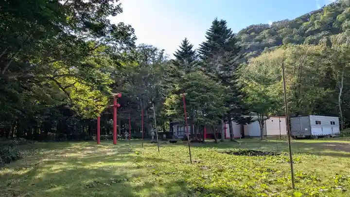 稲荷神社の庭園