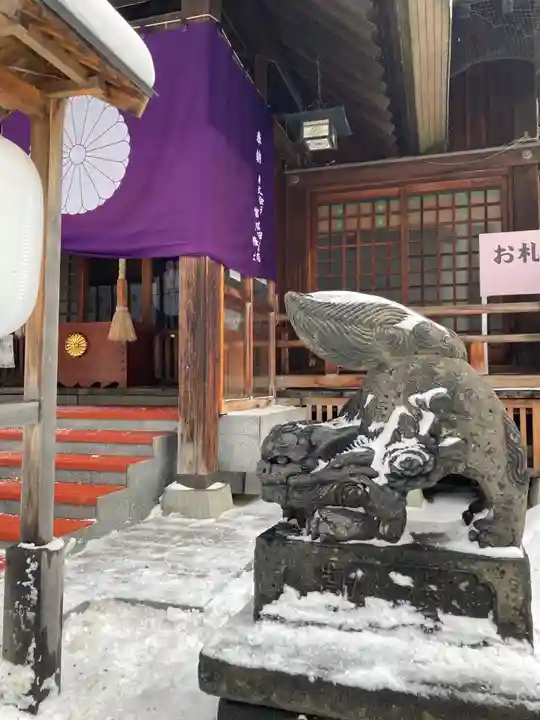 北海道神宮頓宮の狛犬
