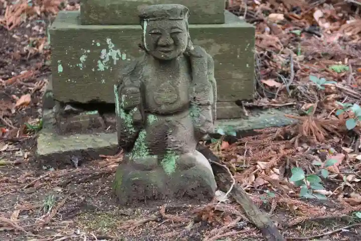 白幡神社の像