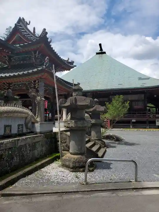 金乗院放光寺の末社・摂社