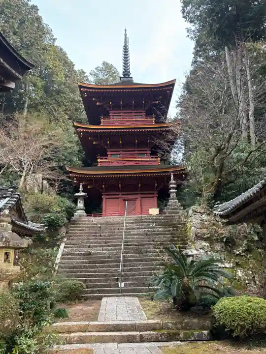 長命寺の{uncategorized: "未分類", other: "その他", undefined: "問題あり", building: "その他建物", grave: "お墓", sacred_gate: "鳥居", guardian: "狛犬", statue: "像", buddha: "仏像", history: "歴史", nature: "自然", garden: "庭園", animal: "動物", pagoda: "塔", temizu: "手水舎", mountain_gate: "山門・神門", sanctuary: "本殿・本堂", subordinate: "末社・摂社", art: "芸術", scenery: "景色", jizo: "地蔵", ema: "絵馬", goshuin: "御朱印", omikuji: "おみくじ", items: "授与品その他", amulet: "お守り", goshuincho: "御朱印帳", eats: "食事", festival: "お祭り", votive_dance: "神楽", shichigosan: "七五三参", wedding: "結婚式", experience: "体験その他", initially: "初詣", around: "周辺", anti_infection: "感染症対策"}