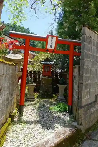 西門院の末社・摂社