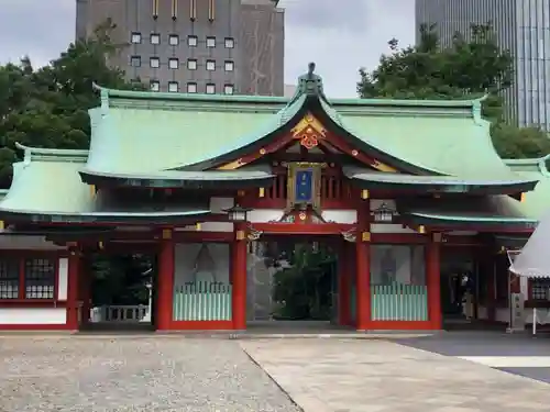 日枝神社の山門