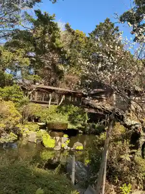 報徳二宮神社の{uncategorized: "未分類", other: "その他", undefined: "問題あり", building: "その他建物", grave: "お墓", sacred_gate: "鳥居", guardian: "狛犬", statue: "像", buddha: "仏像", history: "歴史", nature: "自然", garden: "庭園", animal: "動物", pagoda: "塔", temizu: "手水舎", mountain_gate: "山門・神門", sanctuary: "本殿・本堂", subordinate: "末社・摂社", art: "芸術", scenery: "景色", jizo: "地蔵", ema: "絵馬", goshuin: "御朱印", omikuji: "おみくじ", items: "授与品その他", amulet: "お守り", goshuincho: "御朱印帳", eats: "食事", festival: "お祭り", votive_dance: "神楽", shichigosan: "七五三参", wedding: "結婚式", experience: "体験その他", initially: "初詣", around: "周辺", anti_infection: "感染症対策"}