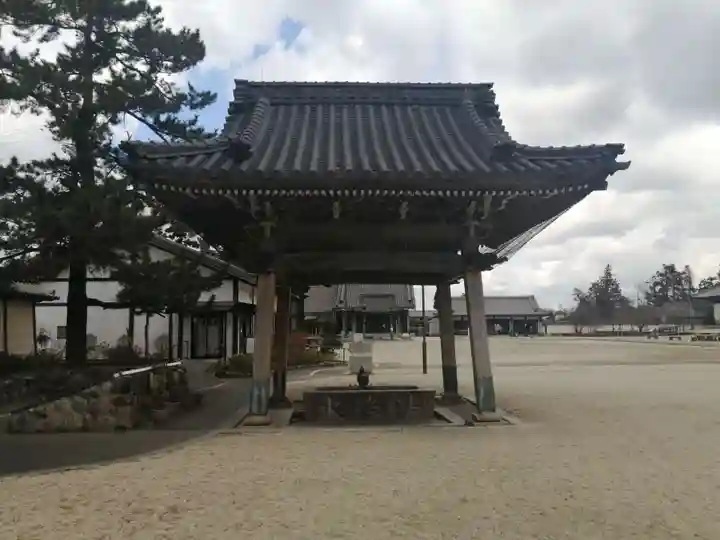 本山専修寺の手水舎