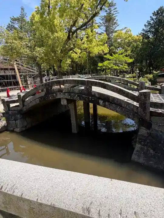 伊弉諾神宮の{uncategorized: "未分類", other: "その他", undefined: "問題あり", building: "その他建物", grave: "お墓", sacred_gate: "鳥居", guardian: "狛犬", statue: "像", buddha: "仏像", history: "歴史", nature: "自然", garden: "庭園", animal: "動物", pagoda: "塔", temizu: "手水舎", mountain_gate: "山門・神門", sanctuary: "本殿・本堂", subordinate: "末社・摂社", art: "芸術", scenery: "景色", jizo: "地蔵", ema: "絵馬", goshuin: "御朱印", omikuji: "おみくじ", items: "授与品その他", amulet: "お守り", goshuincho: "御朱印帳", eats: "食事", festival: "お祭り", votive_dance: "神楽", shichigosan: "七五三参", wedding: "結婚式", experience: "体験その他", initially: "初詣", around: "周辺", anti_infection: "感染症対策"}