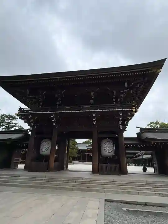 寒川神社の{uncategorized: "未分類", other: "その他", undefined: "問題あり", building: "その他建物", grave: "お墓", sacred_gate: "鳥居", guardian: "狛犬", statue: "像", buddha: "仏像", history: "歴史", nature: "自然", garden: "庭園", animal: "動物", pagoda: "塔", temizu: "手水舎", mountain_gate: "山門・神門", sanctuary: "本殿・本堂", subordinate: "末社・摂社", art: "芸術", scenery: "景色", jizo: "地蔵", ema: "絵馬", goshuin: "御朱印", omikuji: "おみくじ", items: "授与品その他", amulet: "お守り", goshuincho: "御朱印帳", eats: "食事", festival: "お祭り", votive_dance: "神楽", shichigosan: "七五三参", wedding: "結婚式", experience: "体験その他", initially: "初詣", around: "周辺", anti_infection: "感染症対策"}