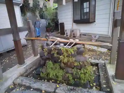 雷神社の手水舎