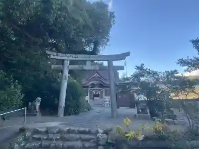 立磐神社の{uncategorized: "未分類", other: "その他", undefined: "問題あり", building: "その他建物", grave: "お墓", sacred_gate: "鳥居", guardian: "狛犬", statue: "像", buddha: "仏像", history: "歴史", nature: "自然", garden: "庭園", animal: "動物", pagoda: "塔", temizu: "手水舎", mountain_gate: "山門・神門", sanctuary: "本殿・本堂", subordinate: "末社・摂社", art: "芸術", scenery: "景色", jizo: "地蔵", ema: "絵馬", goshuin: "御朱印", omikuji: "おみくじ", items: "授与品その他", amulet: "お守り", goshuincho: "御朱印帳", eats: "食事", festival: "お祭り", votive_dance: "神楽", shichigosan: "七五三参", wedding: "結婚式", experience: "体験その他", initially: "初詣", around: "周辺", anti_infection: "感染症対策"}