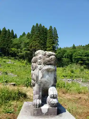 八幡神社の本殿