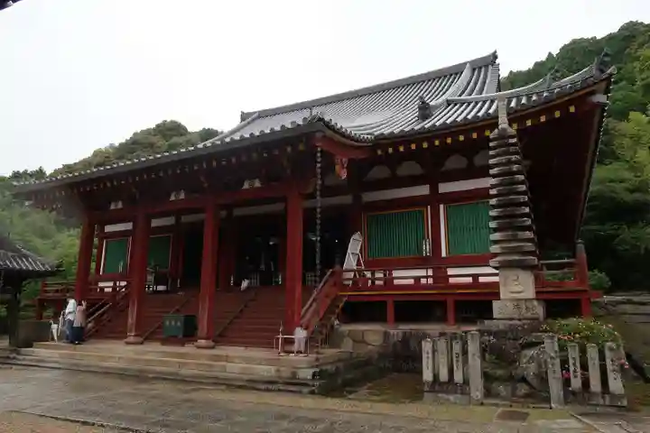 矢田寺の本殿・本堂