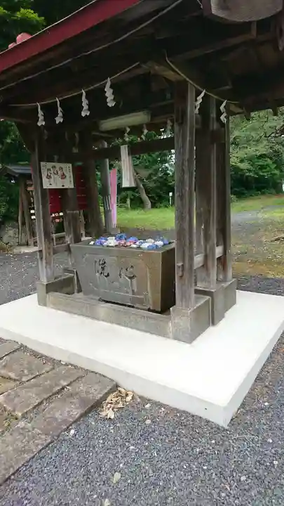 月岡神社の手水舎