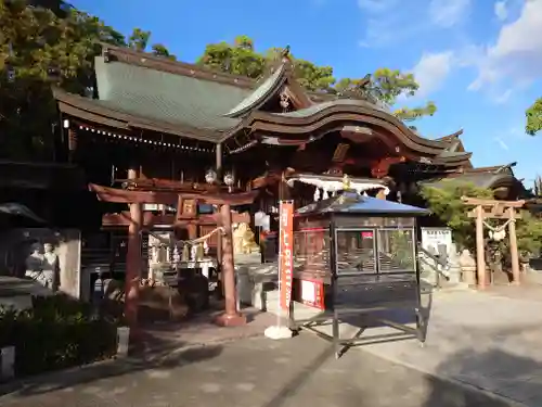 田村神社の本殿・本堂