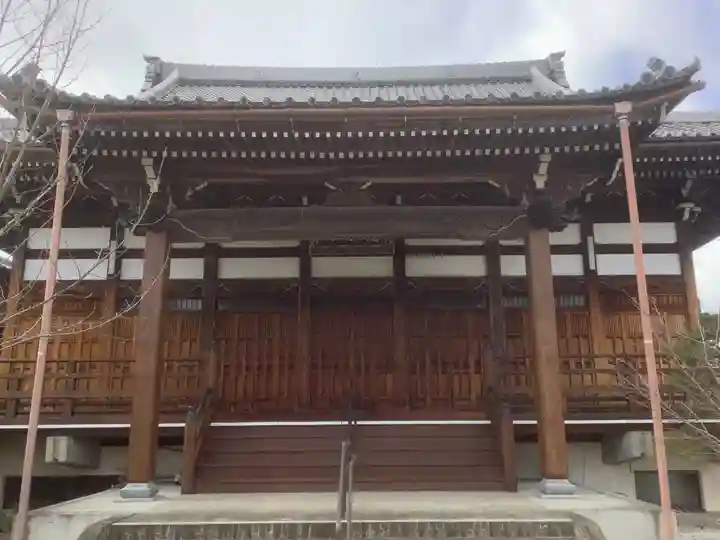 光照寺の本殿・本堂