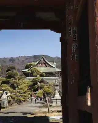 甲斐善光寺(山梨県)