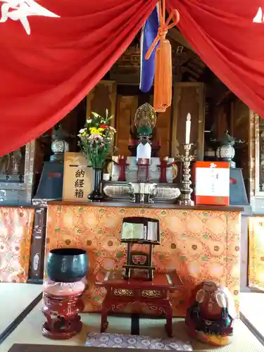 常福寺の本殿・本堂